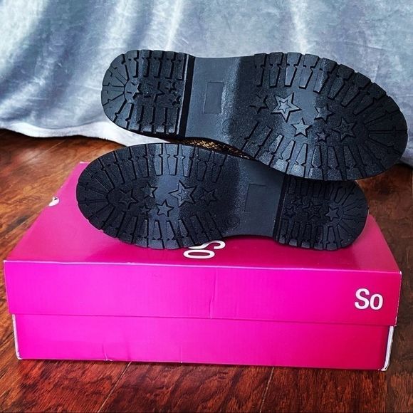 NWT SO Bowfin Snake Skin Print Combat Boots - Picture 5 of 7